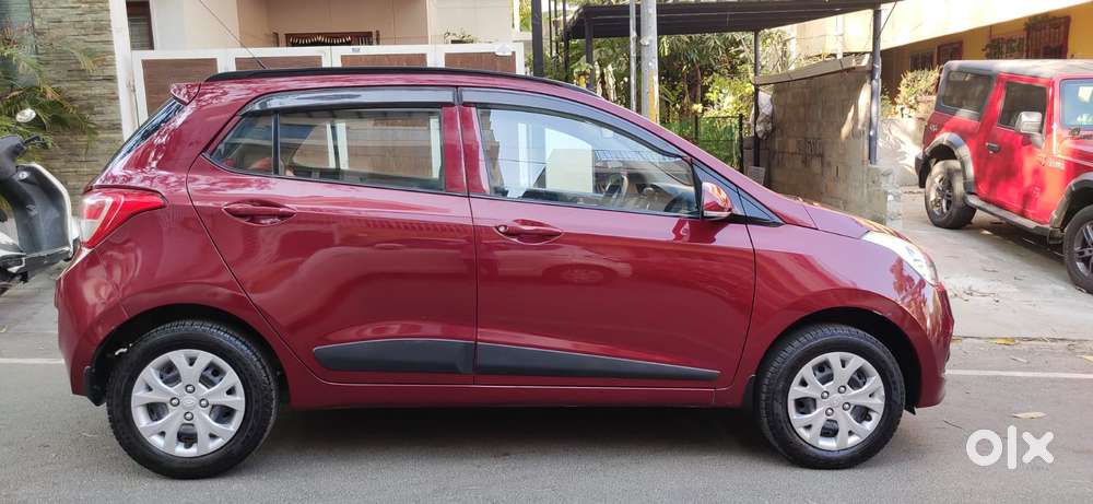 Hyundai I10 Sportz, 2015, Petrol