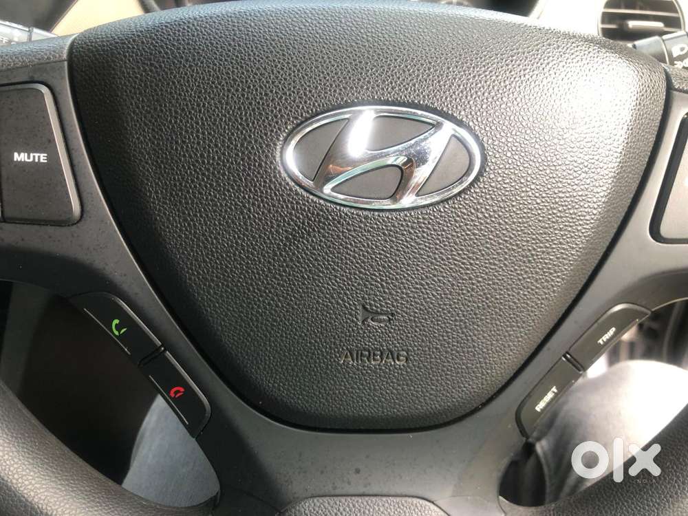 Hyundai Grand I10 Sportz, 2017, Petrol
