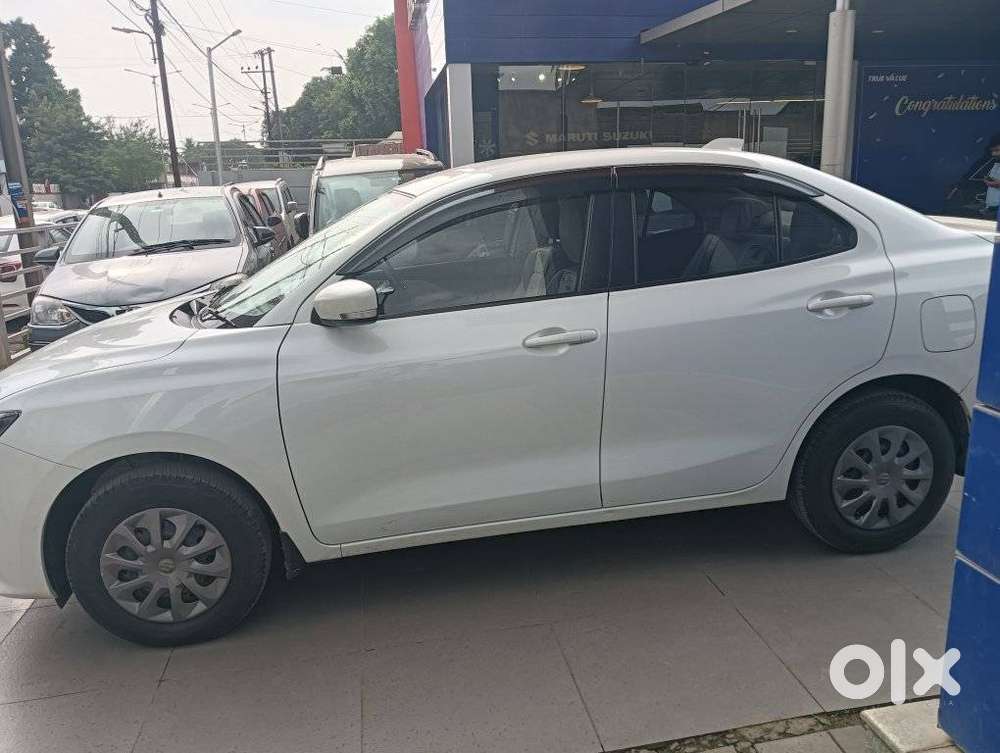 Maruti Suzuki Swift Dzire Vxi Optional, 2024, Petrol