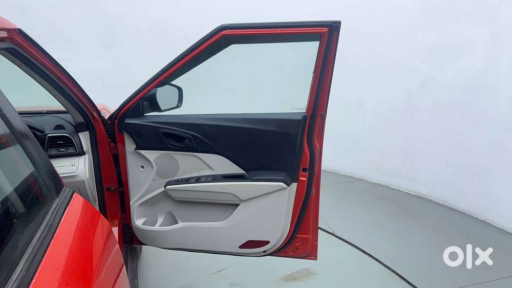 Mahindra Xuv300 W6, 2019, Petrol