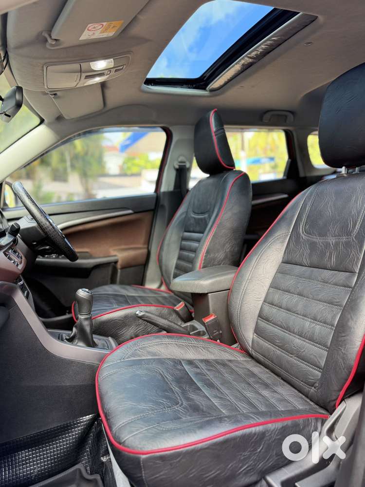 Maruti Suzuki Brezza 1.5 Zxi Smart Hybrid Dual Tone, 2023, Petrol