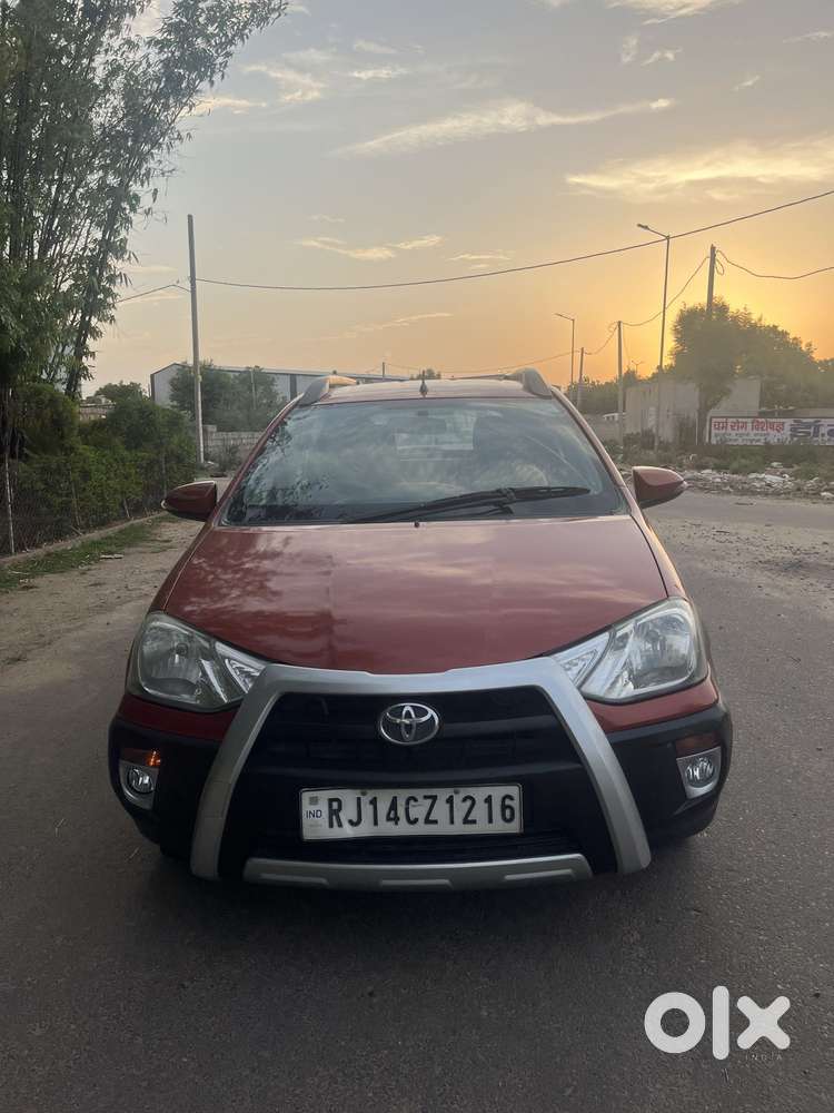 Toyota Etios Cross 1.2l G, 2015, Petrol