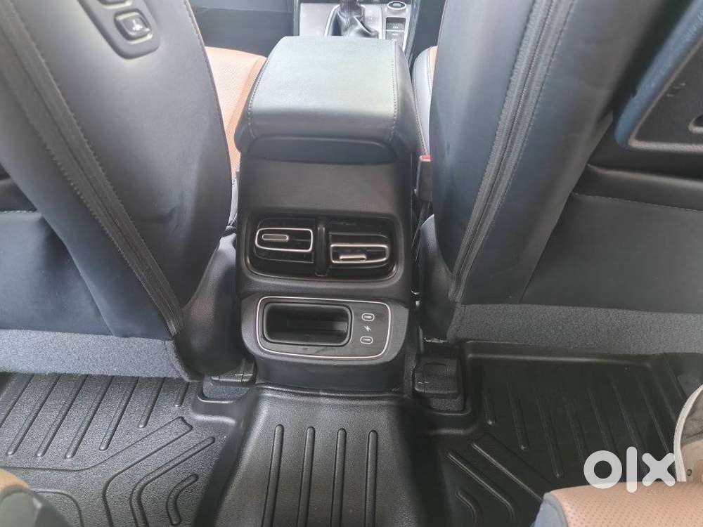 Hyundai Alcazar Signature 1.5 Petrol Dct 6str, 2024, Petrol