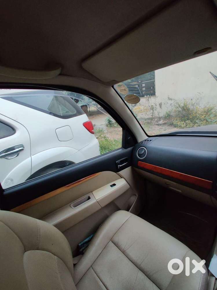 Ford Endeavour Diesel 2010