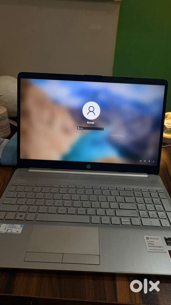Have dual storage system 1 TB HDD and 256GB SSD