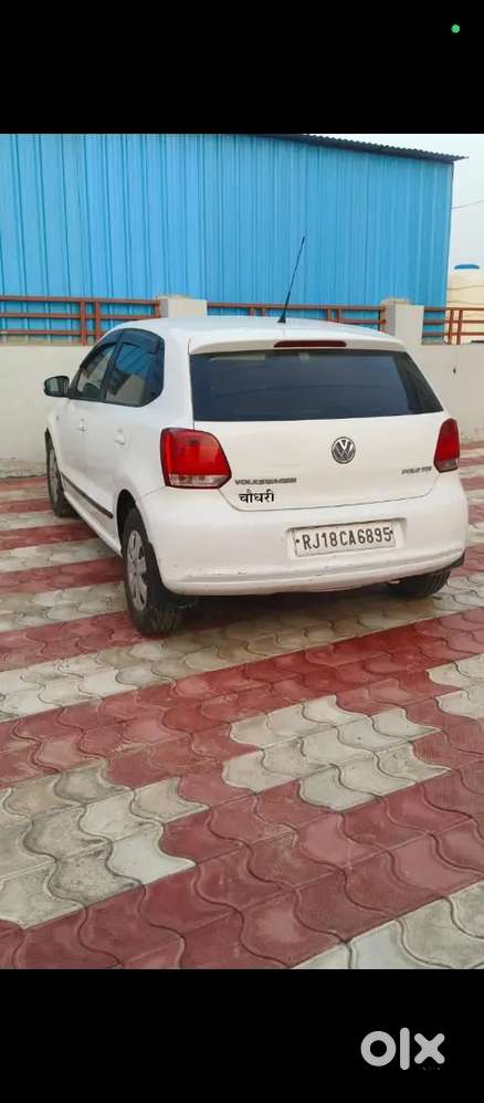 Volkswagen Polo Comfortline डीज़ल 2012
