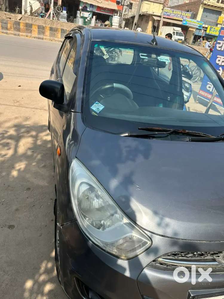 Hyundai I10 2012 Petrol 75000 Km Driven