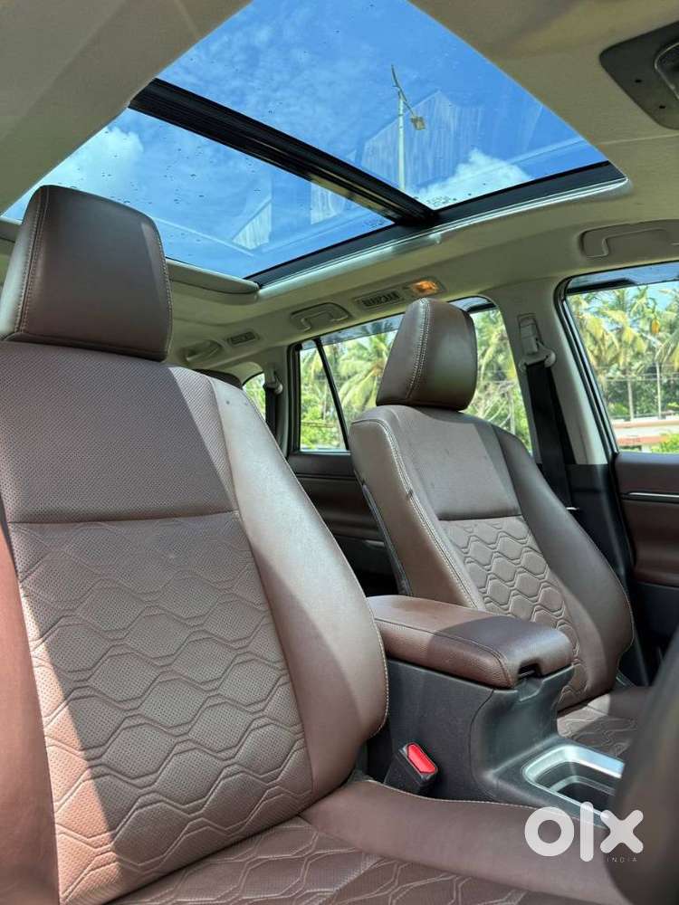 Toyota Innova Hycross 2.0 Zx (o) Hybrid 7 Str, 2024, Petrol