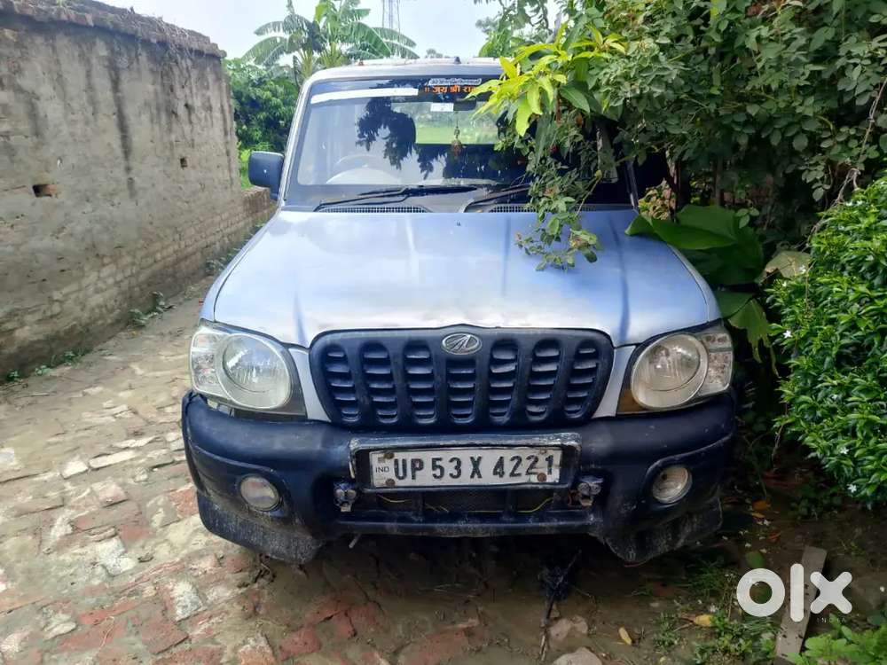 Mahindra Renault Logan 2005 Diesel 200000 Km Driven0
