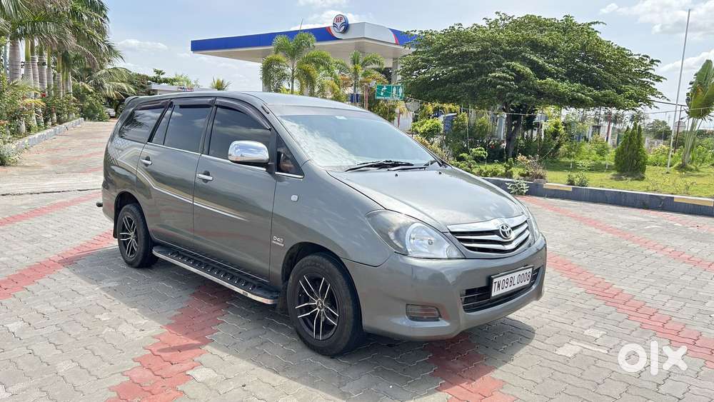 Toyota Innova 2.5 V 7 Str, 2011, Diesel