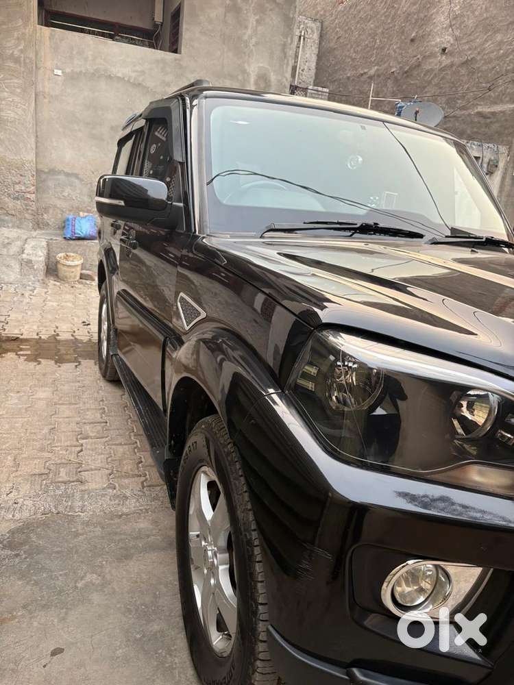 Mahindra Scorpio Classic 2021