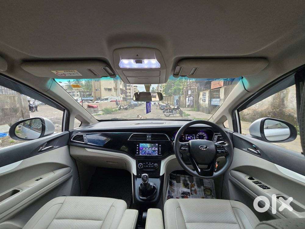 Mahindra Marazzo M8, 2019, Diesel
