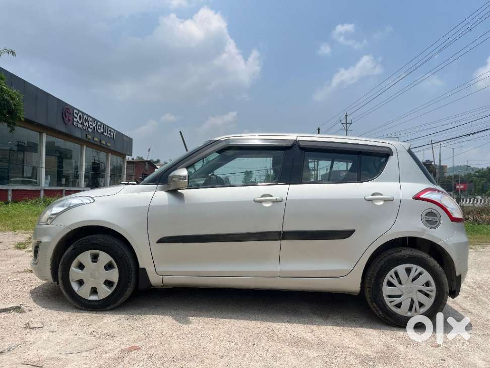 Maruti Suzuki Swift Vxi, 2015, Petrol