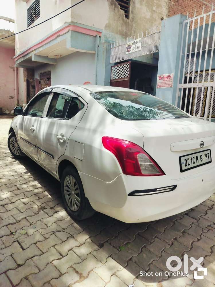 Nissan Car 2012 Model