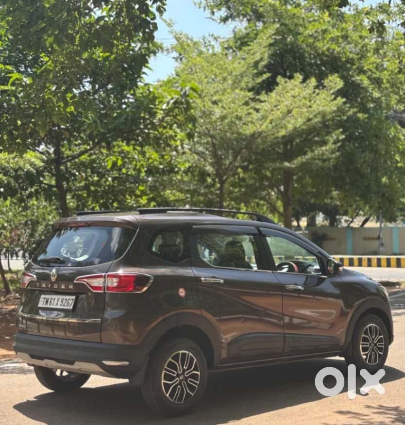Renault Triber Rxz, 2023, Petrol