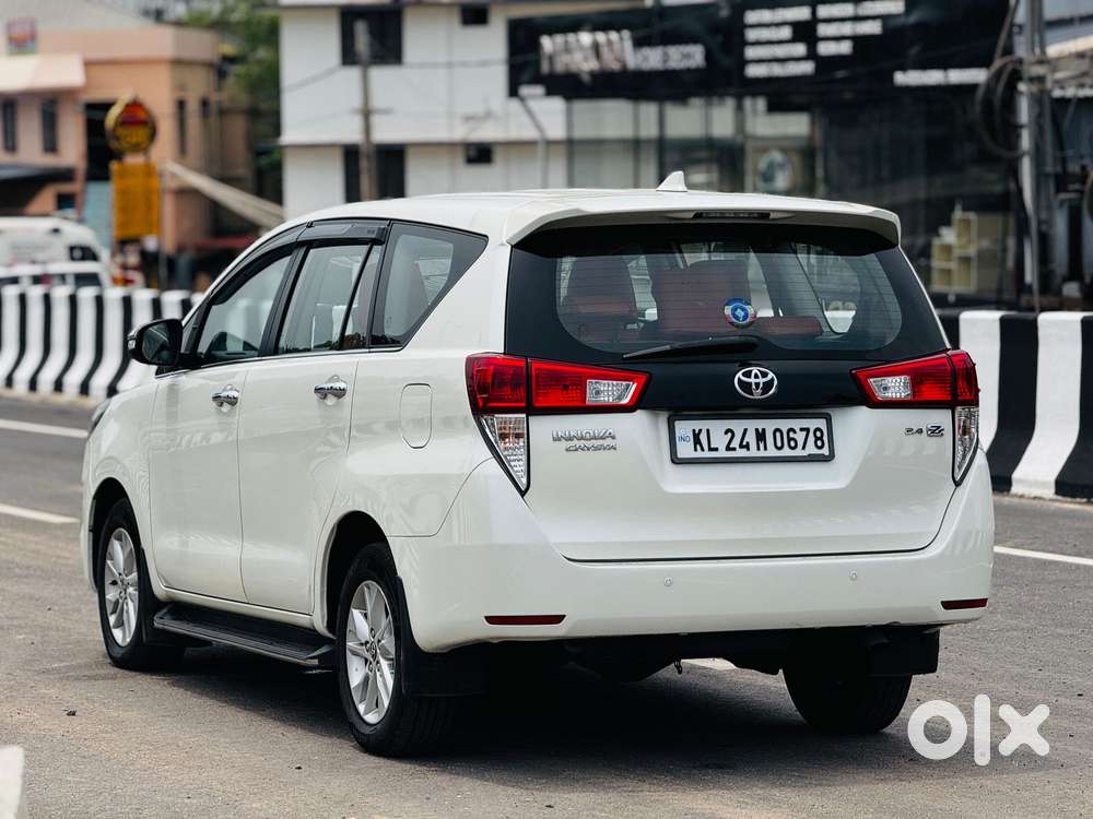 Toyota Innova Crysta 2.4 Vx Mt, 2016, Diesel