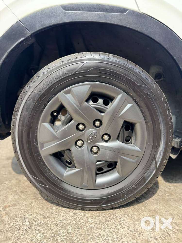 Hyundai Venue, 2023, Petrol