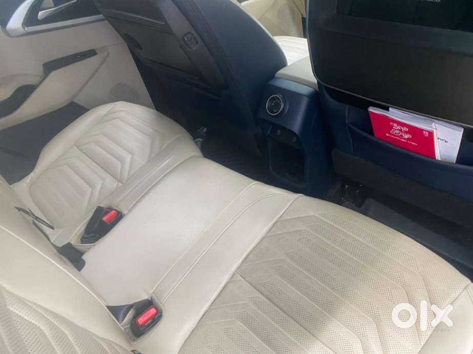 Kia Carens 1.4 Luxury 7 Str, 2022, Petrol