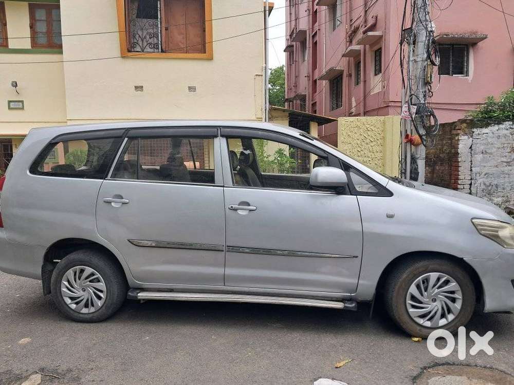 Toyota Innova 2.5 G (diesel) 8 Seater, 2016, Diesel