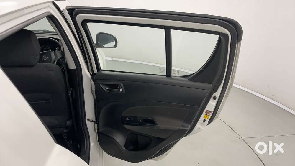 Maruti Suzuki Swift Vvt Vxi, 2016, Petrol