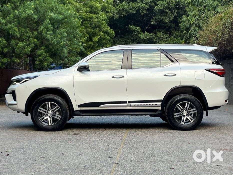 Toyota Fortuner 4x2 At 2.7 Petrol, 2024, Petrol