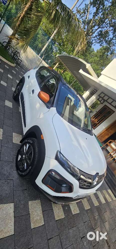 For Sale: Renault Kwid Climber Amt Dual Tone –  Top Variant