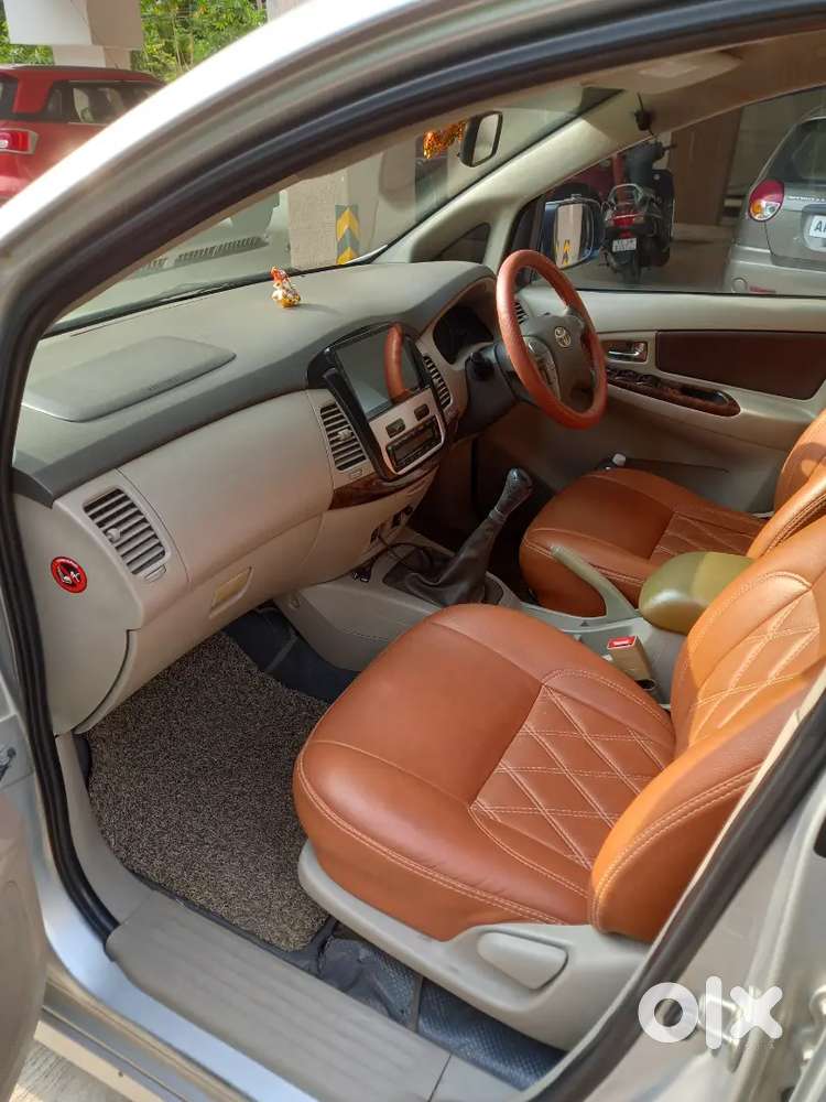 2013 Innova 2.5 V Diesel