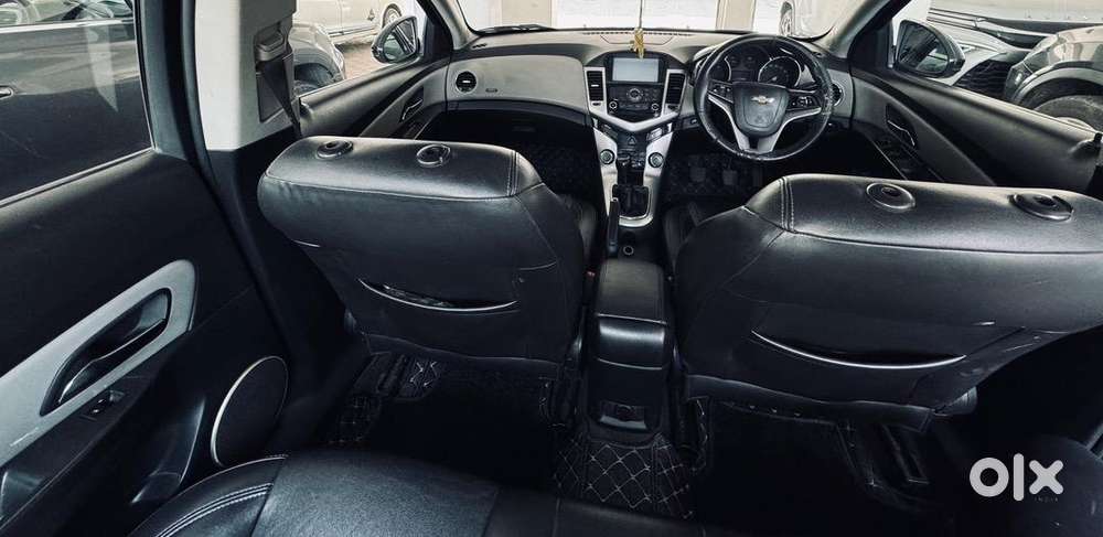 Black Chevvy Cruze