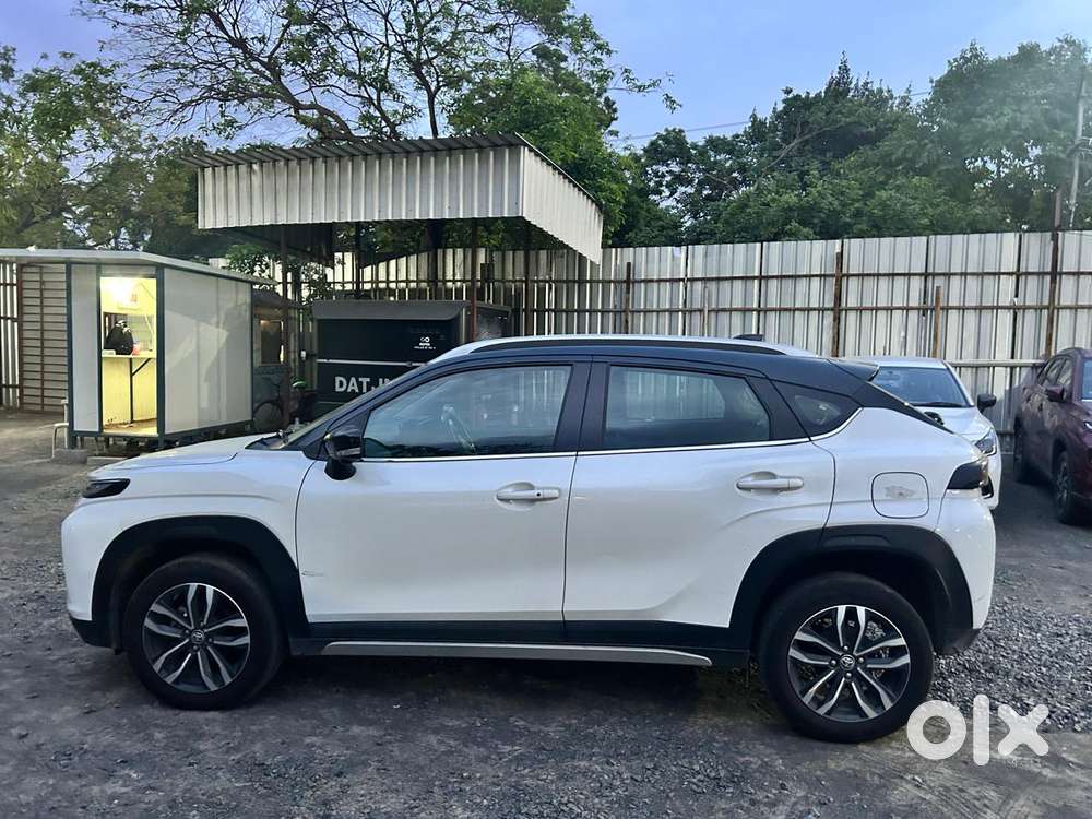 Toyota Urban Cruiser Taisor V 1.0 Petrol At Dual Tone, 2024, Petrol