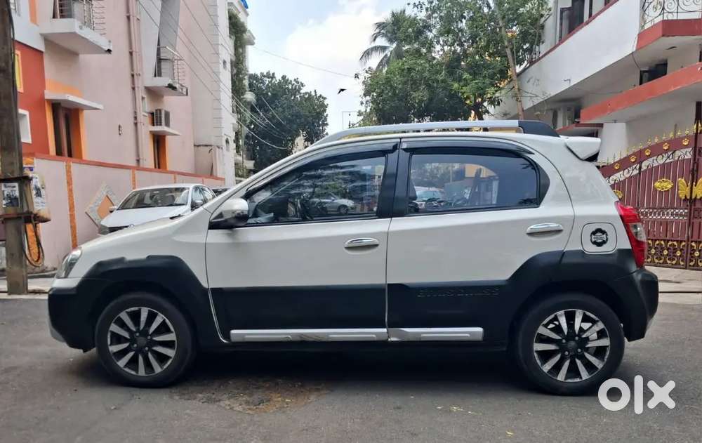 Toyota Etios Cross 2019