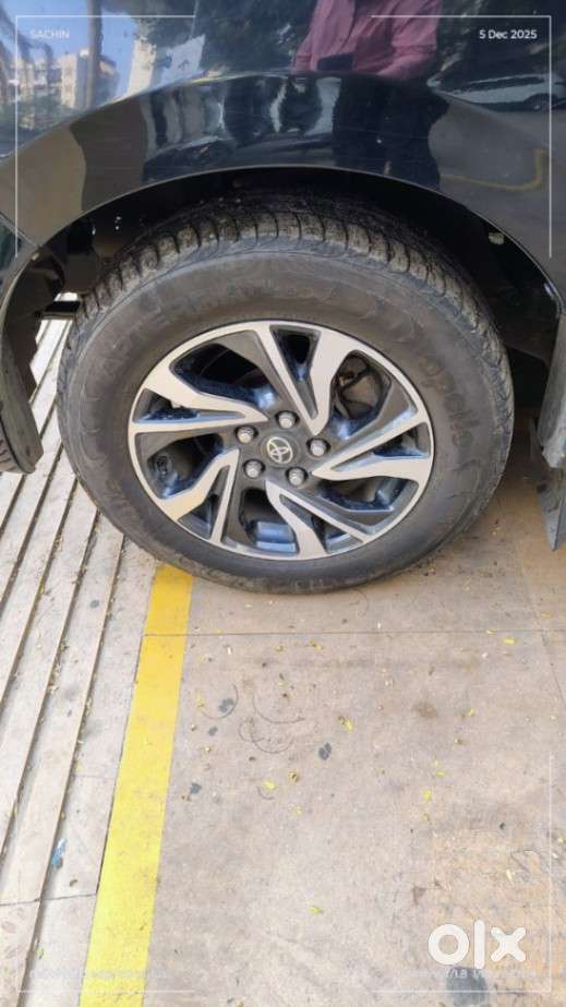 Toyota Innova Hycross 2.0 Zx (o) Hybrid 7 Str, 2024, Petrol