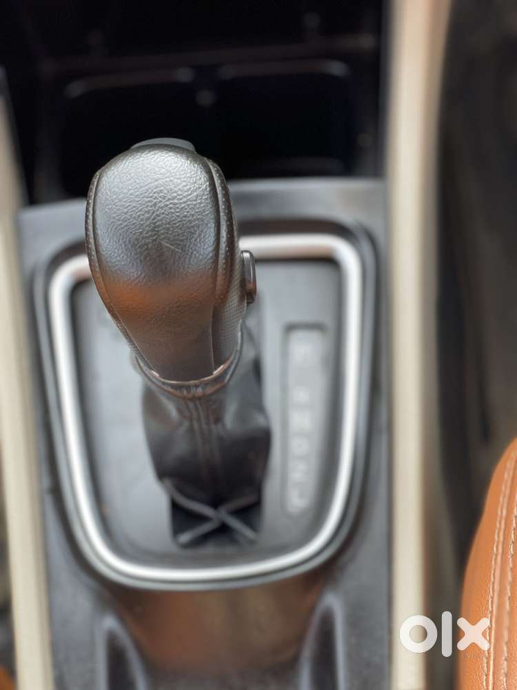 Maruti Suzuki Ciaz 1.5 Alpha Shvs Amt, 2019, Petrol