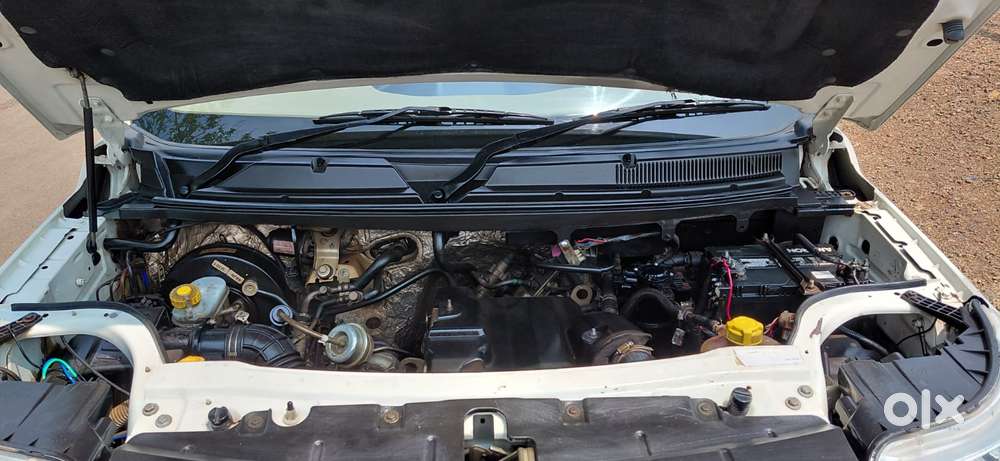 Mahindra Tuv 300 T8, 2016, Diesel