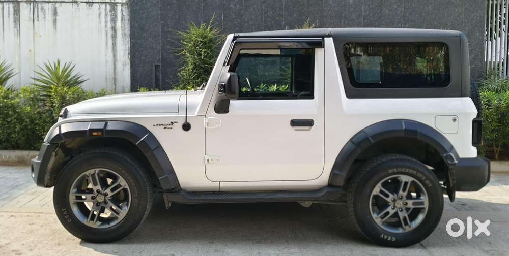Mahindra Thar Petrol 2024