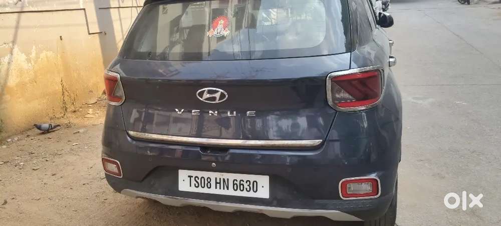 Hyundai New Venue 2021 Petrol 65000 Km Driven