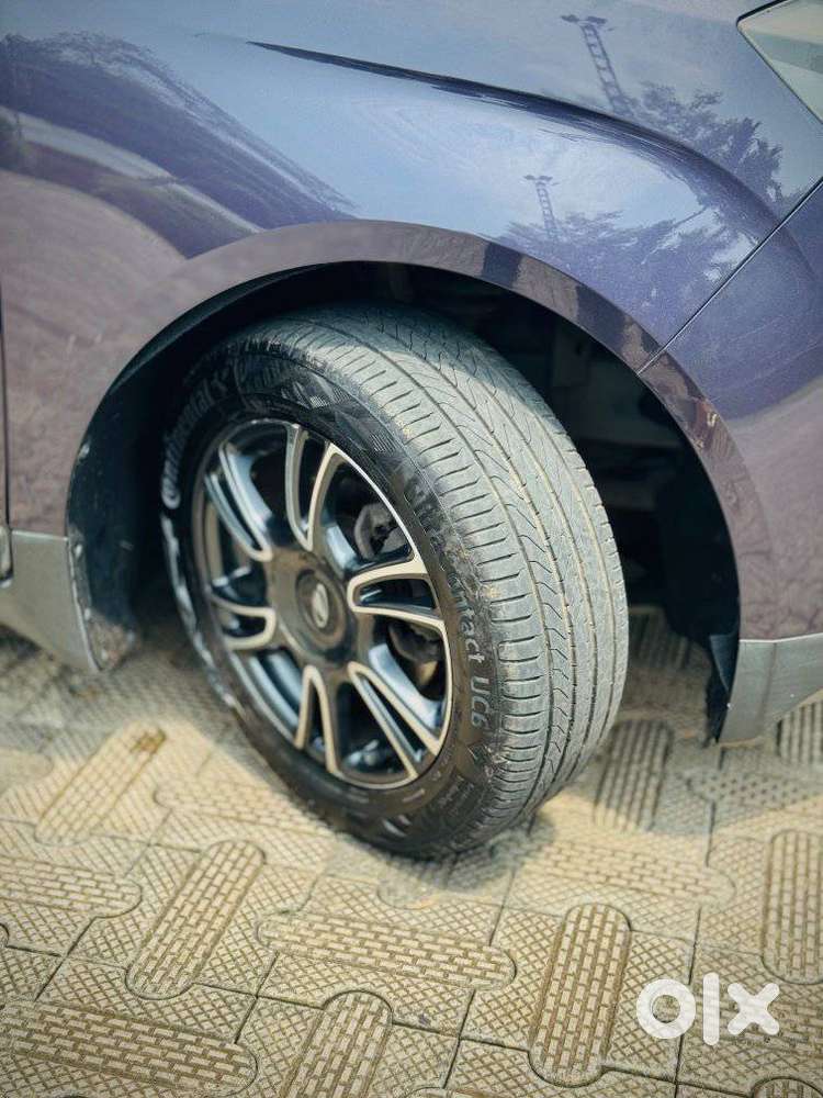 Mahindra Marazzo M8, 2018, Diesel