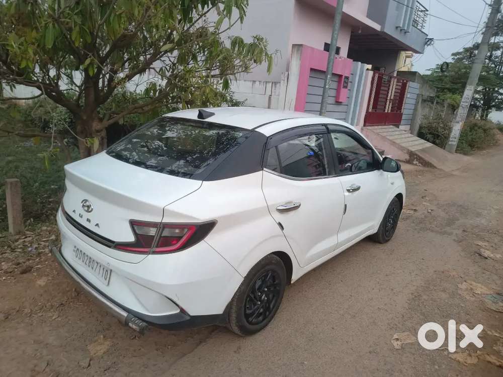 Hyundai Aura Petrol
Sale For New Car Purchase