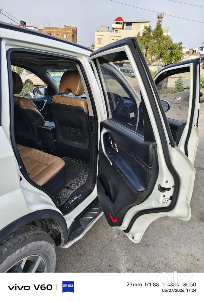Mahindra Xuv500 2.2 W11 2019