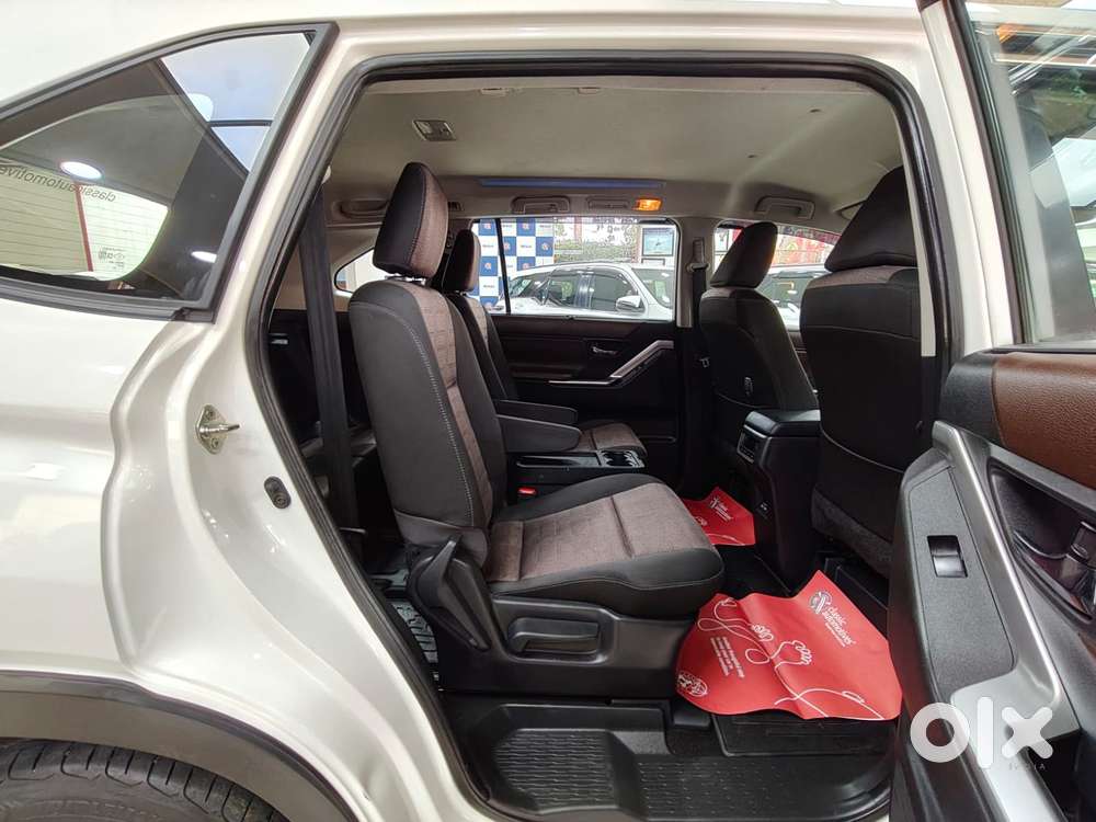 Toyota Innova Hycross 2.0 Vx Hybrid 7 Str, 2023, Electric