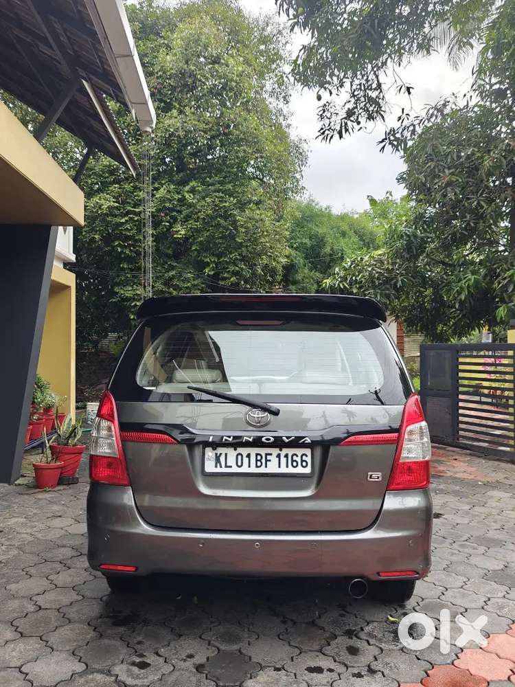 Toyota Innova 2012 Diesel 85000 Km Driven