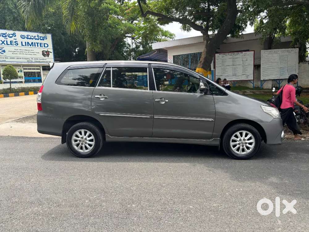Toyota Innova Diesel 2012 Suv