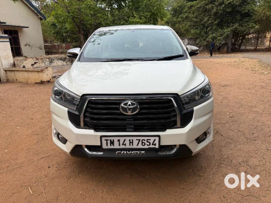 Toyota Innova Crysta 2.8z Automatic, 2016, Diesel