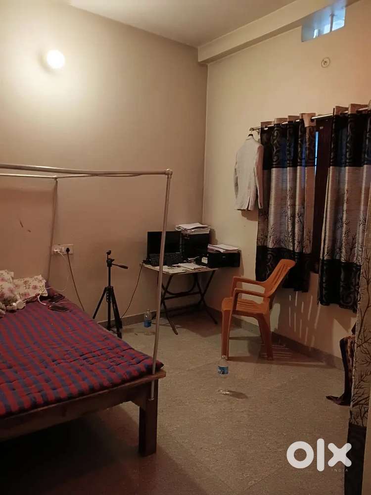 Room on rent