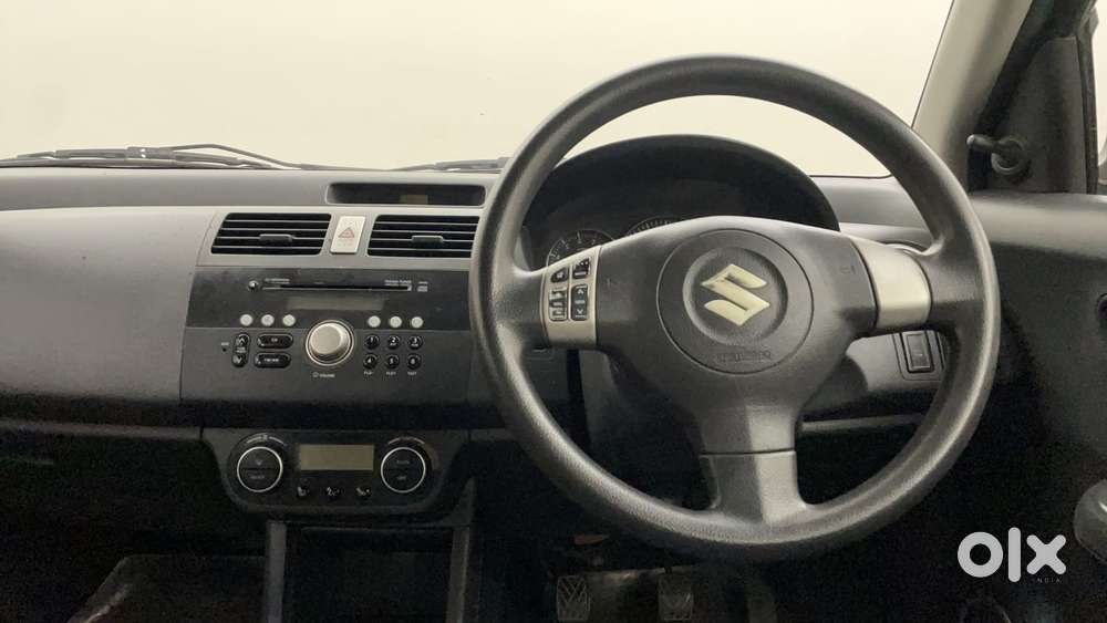 Maruti Suzuki Swift 2004-2010 Zxi Bsiv, 2011, Petrol