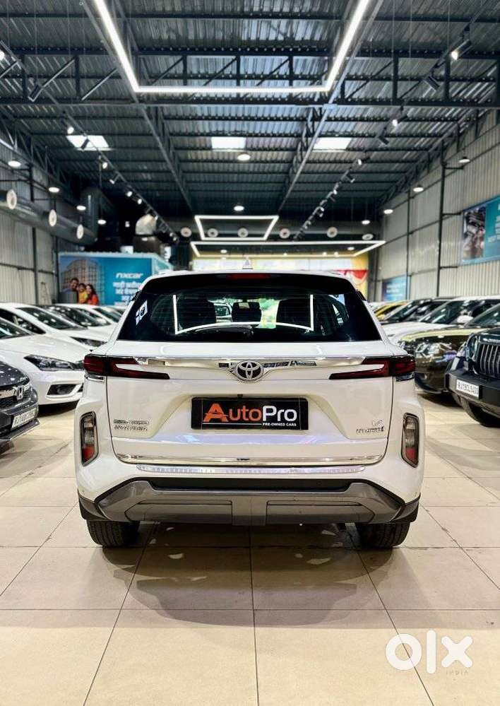 Toyota Urban Cruiser Hyryder 1.5 V Hybrid, 2025, Cng & Hybrids