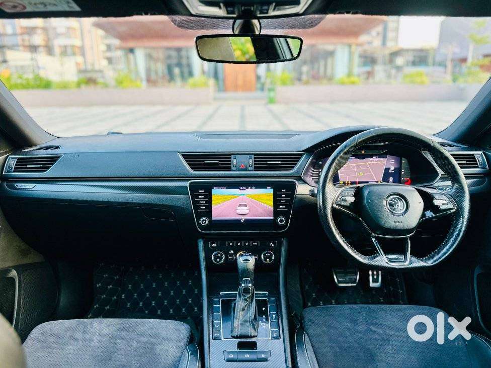 Skoda Superb 2.0 Sportline Tsi At, 2021, Petrol