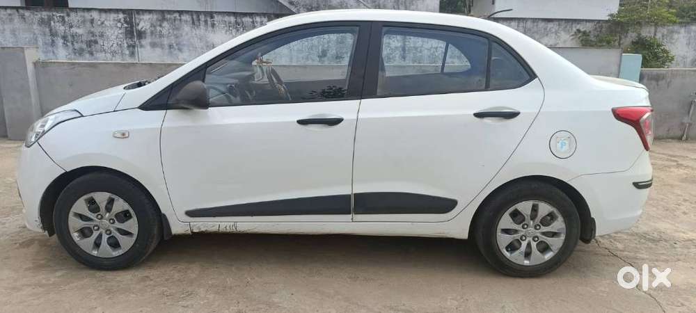 Hyundai Xcent 2015 Cng & Hybrids Well Maintained
