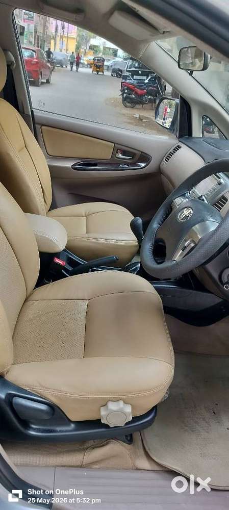 Toyota Innova 2.5 V 7 Str, 2015, Diesel
