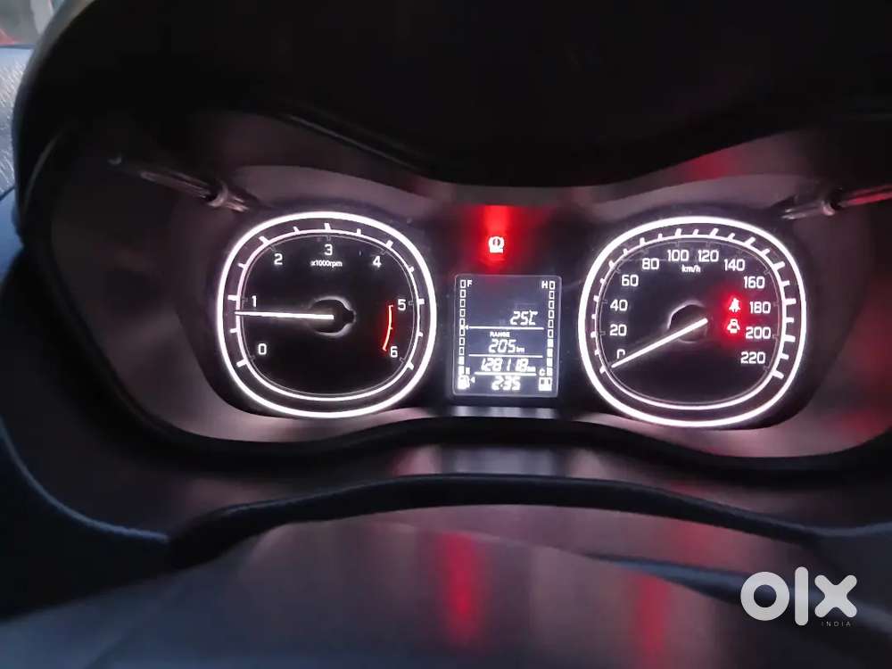 Maruti Suzuki Brezza Zdi 2017 Year
