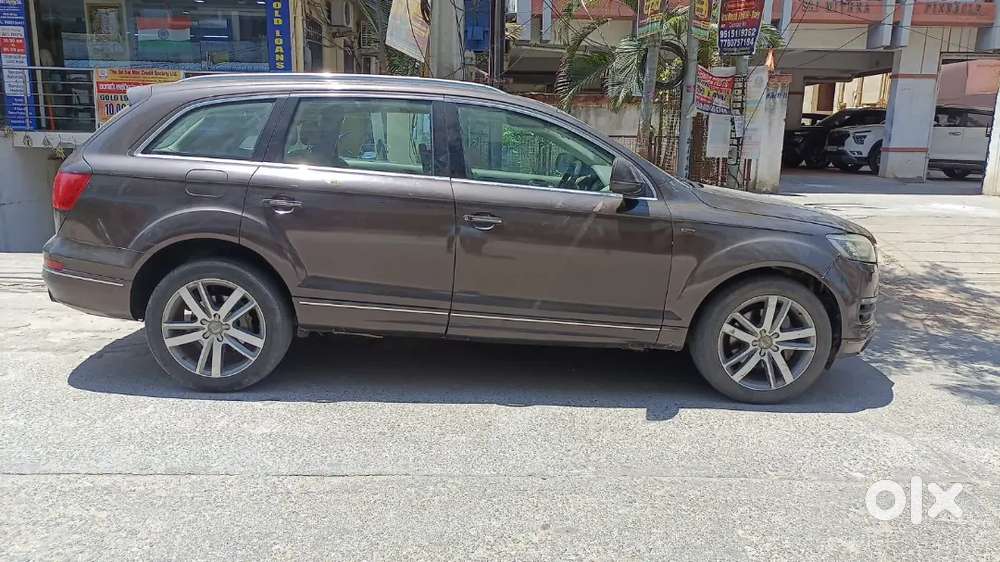 Audi Q7 Sline With Panoramic Sun Roof 2010 Model